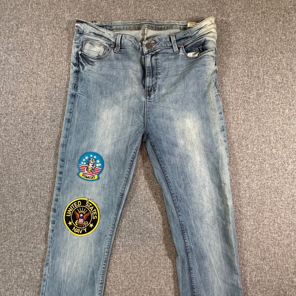 Gisele Jeans Women 32 Gisele Straight Light Wash Navy Tomcat Patches Stretch